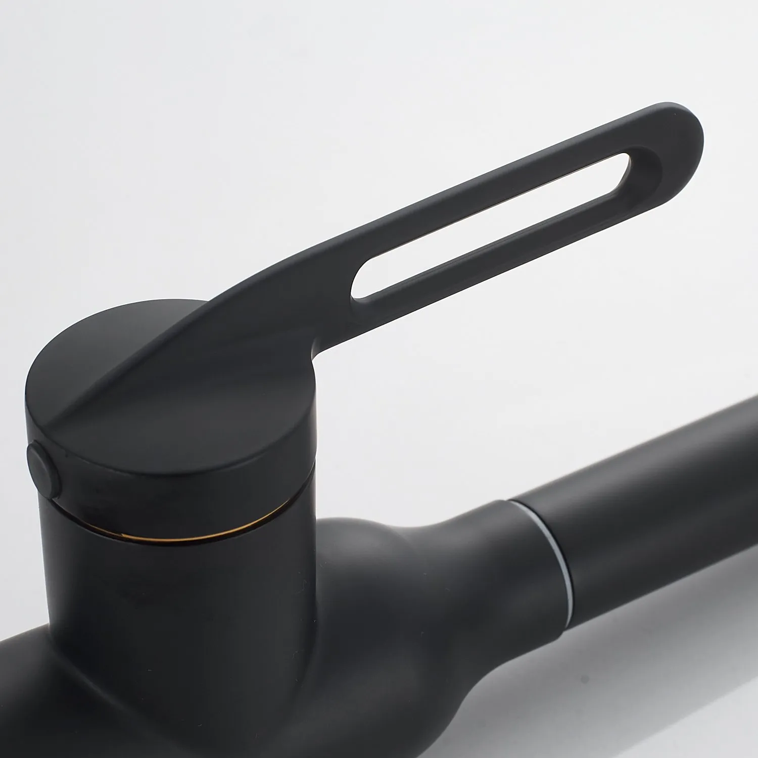 Смеситель для кухни Raffine F103H, черный