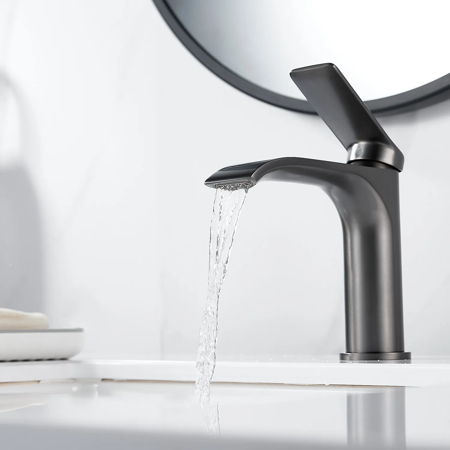 Смеситель для раковины Shevanik S4101T, оружейная сталь