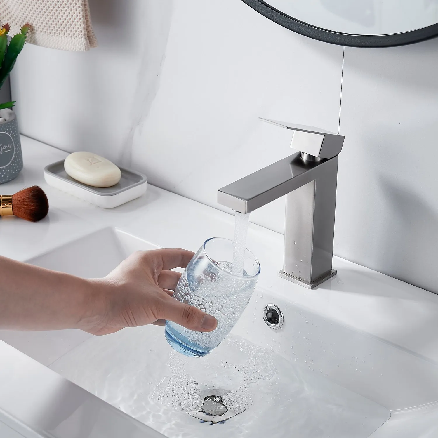 Смеситель для раковины Shevanik S7001L, сатин