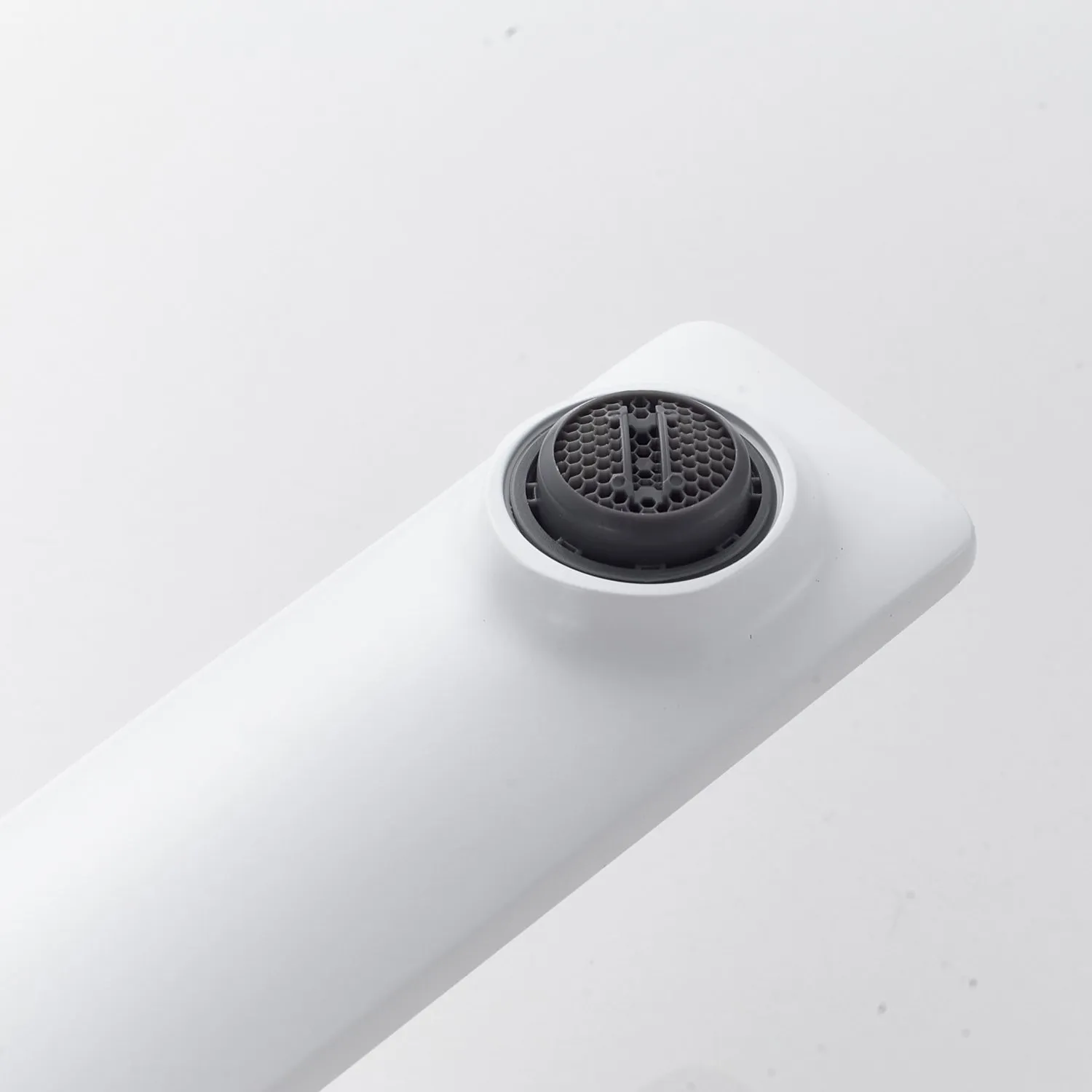 Смеситель для раковины высокий Shevanik S6111C, белый