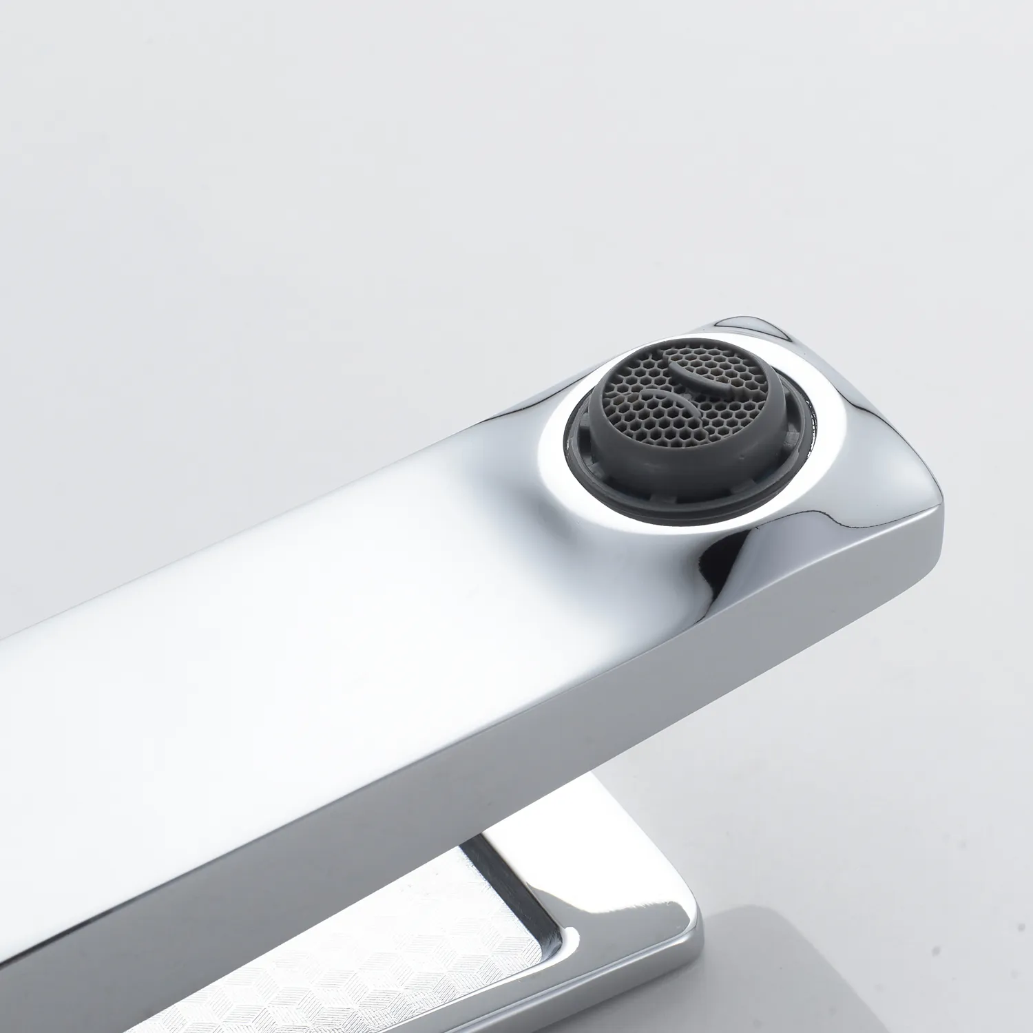 Смеситель для раковины Shevanik S4601, хром