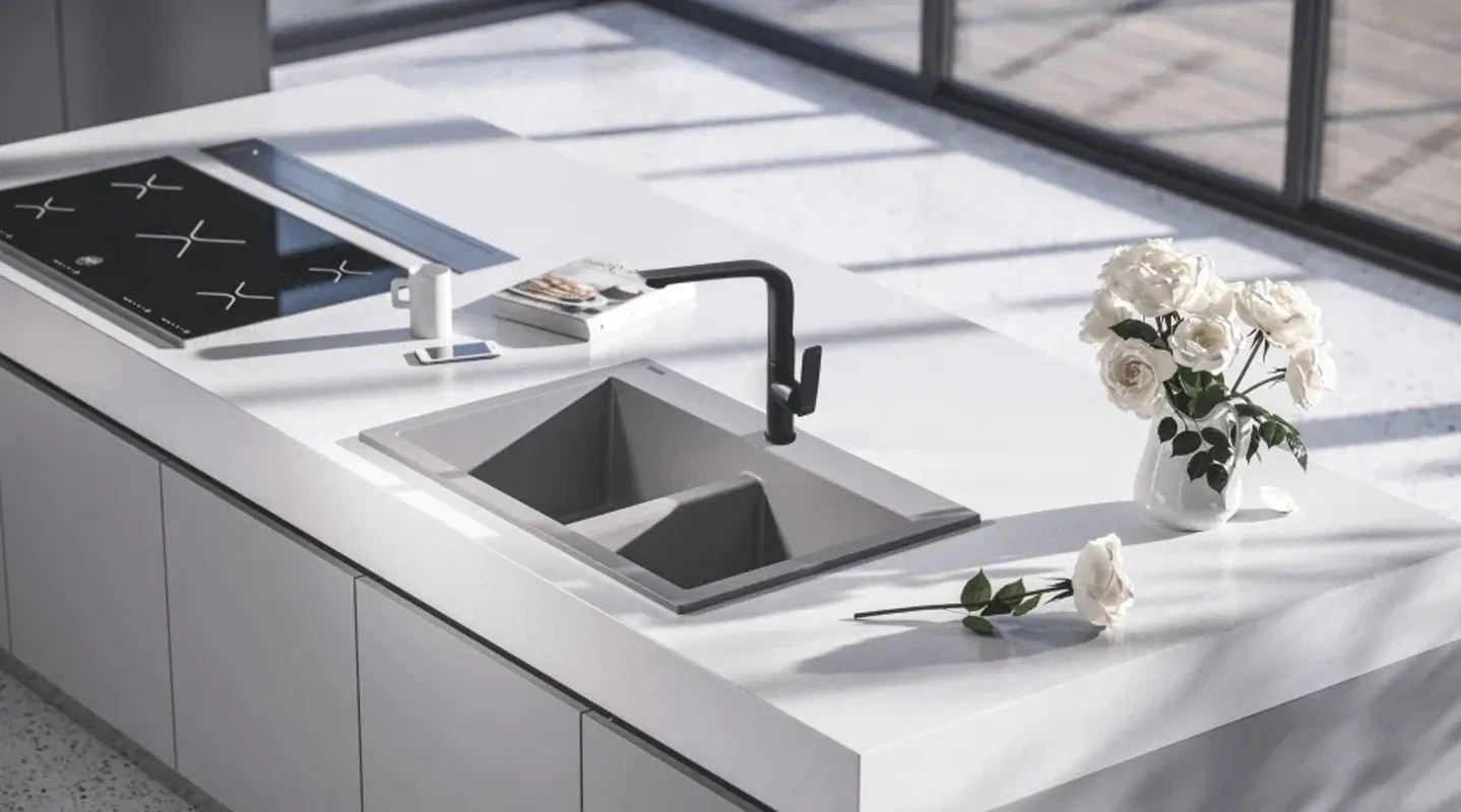 Смеситель для кухни Rose R2713H, черный