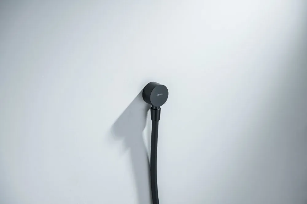 Шланговое подсоединение AQUATEK, матовый черный AQ2457MB