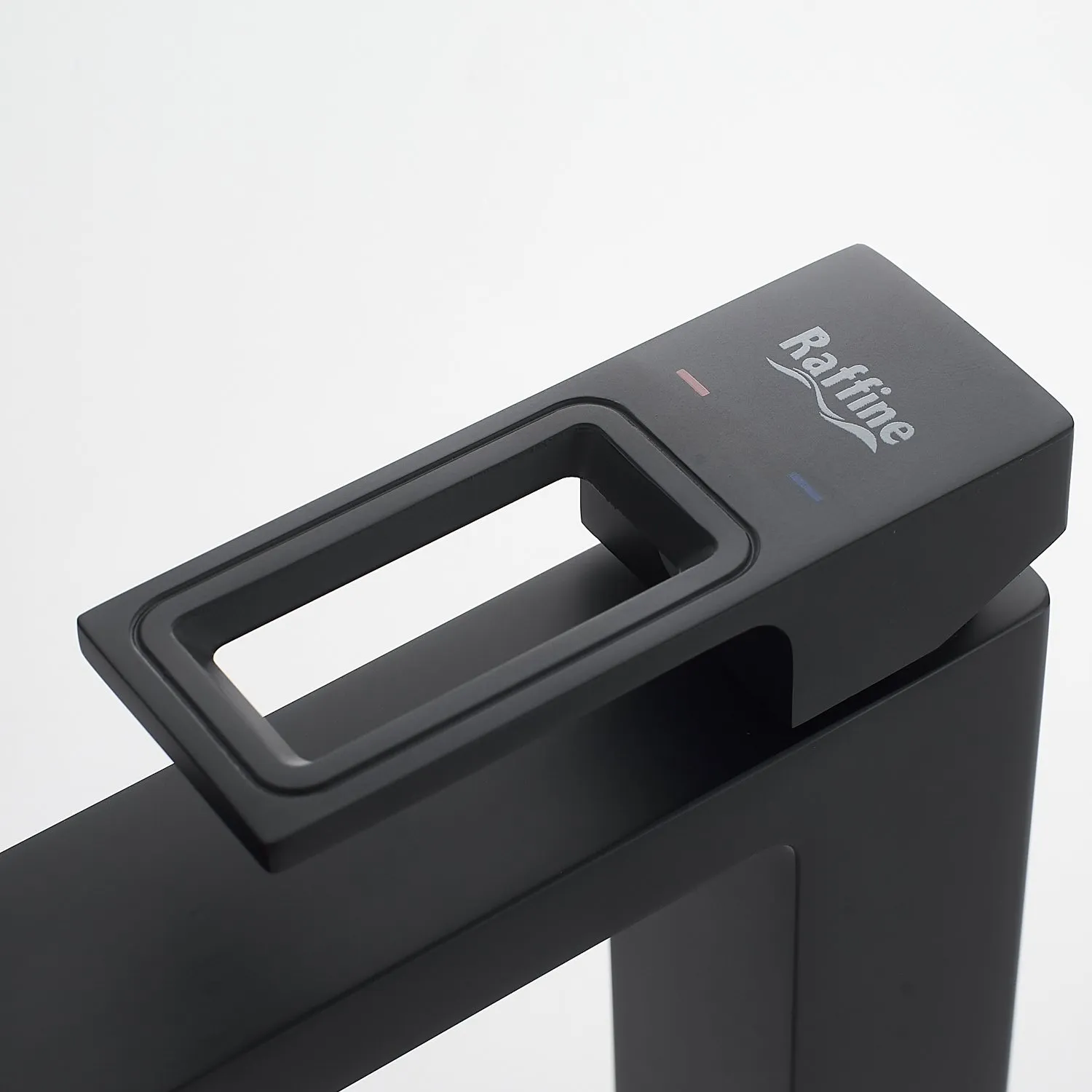 Смеситель для раковины Raffine F0196H, черный