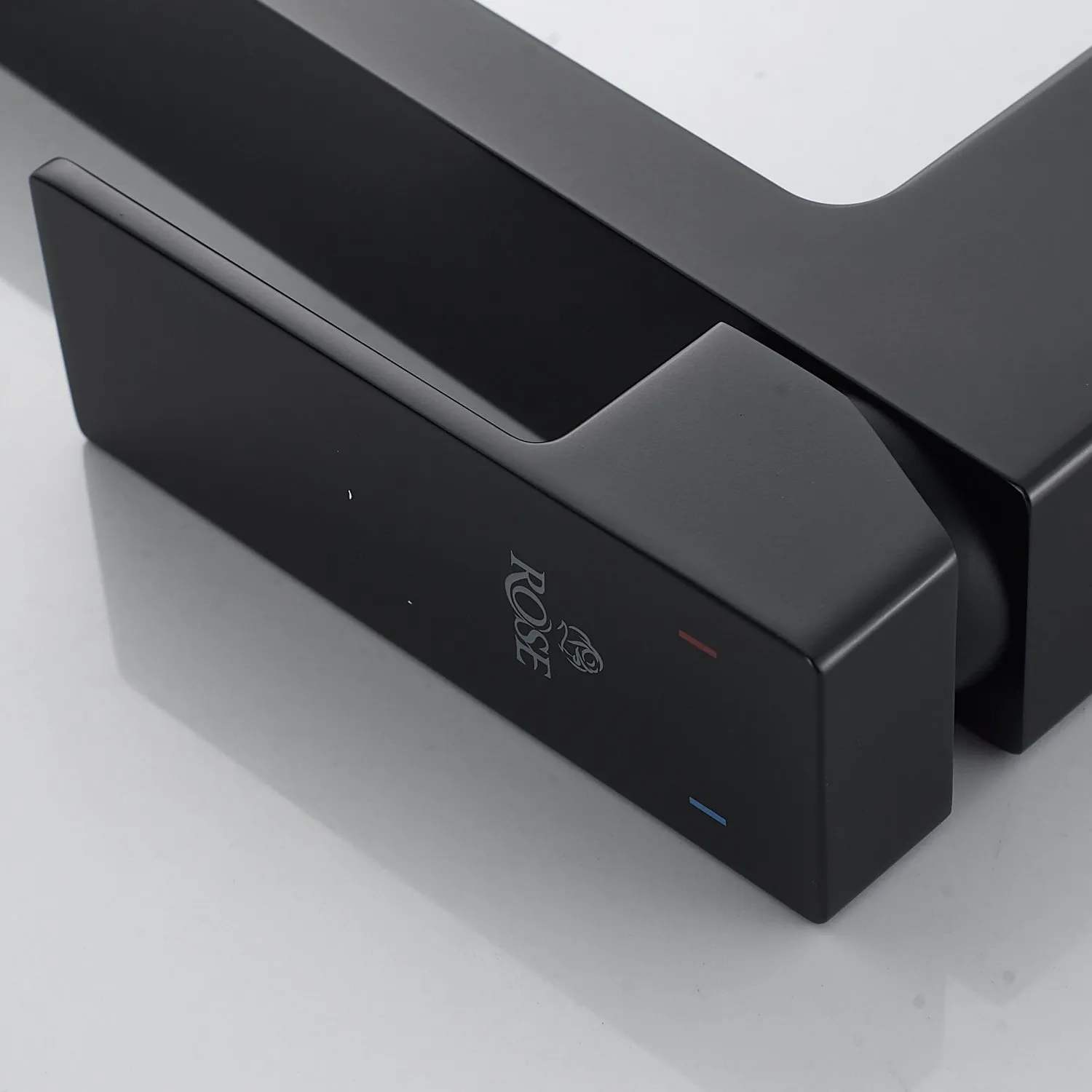 Смеситель для раковины высокий Rose R18H R1811H-1, черный