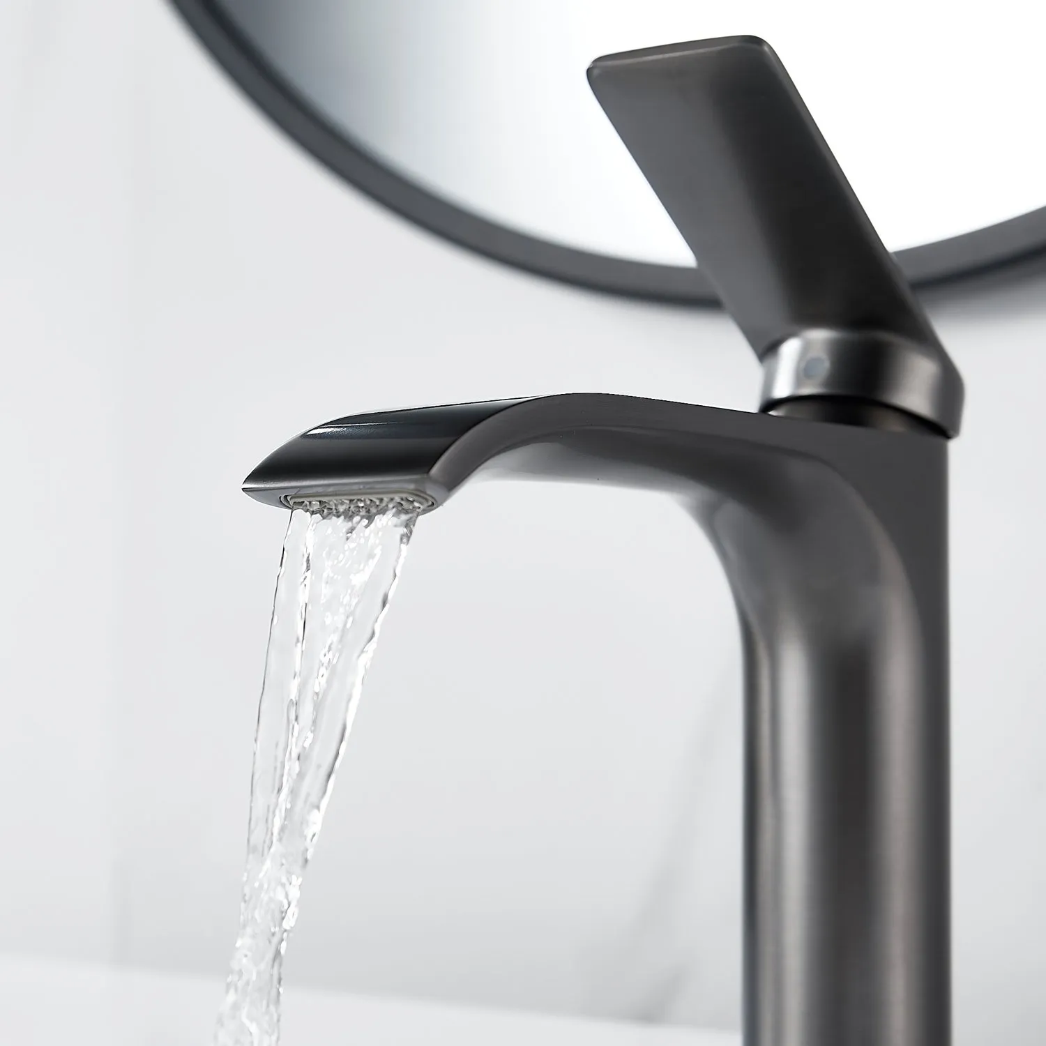 Смеситель для раковины Shevanik S4101T, оружейная сталь