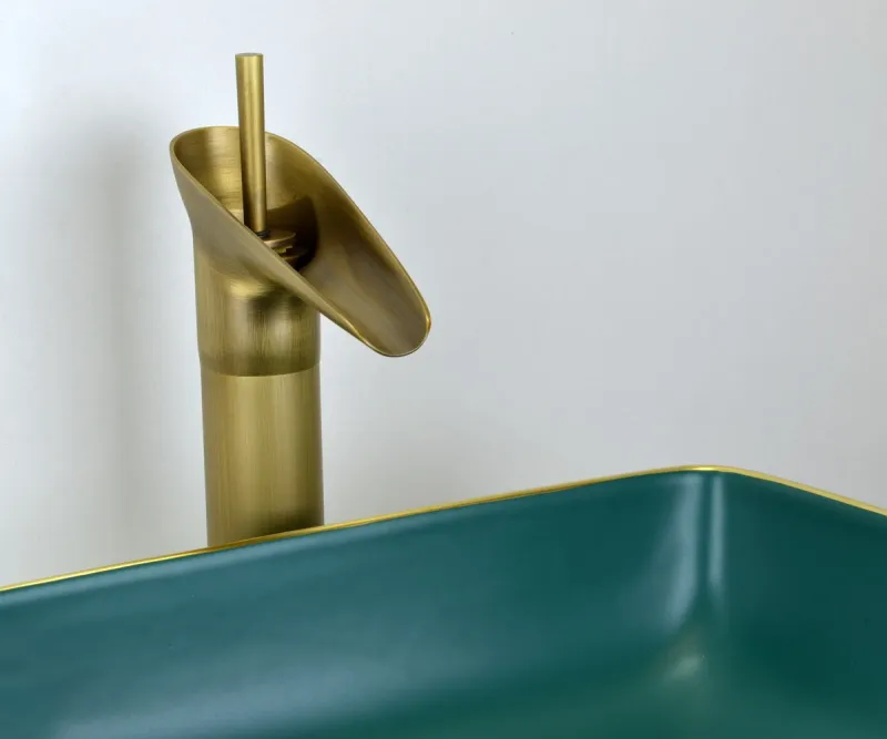 Смеситель для раковины Bronze de Luxe SCANDI 10101, бронза