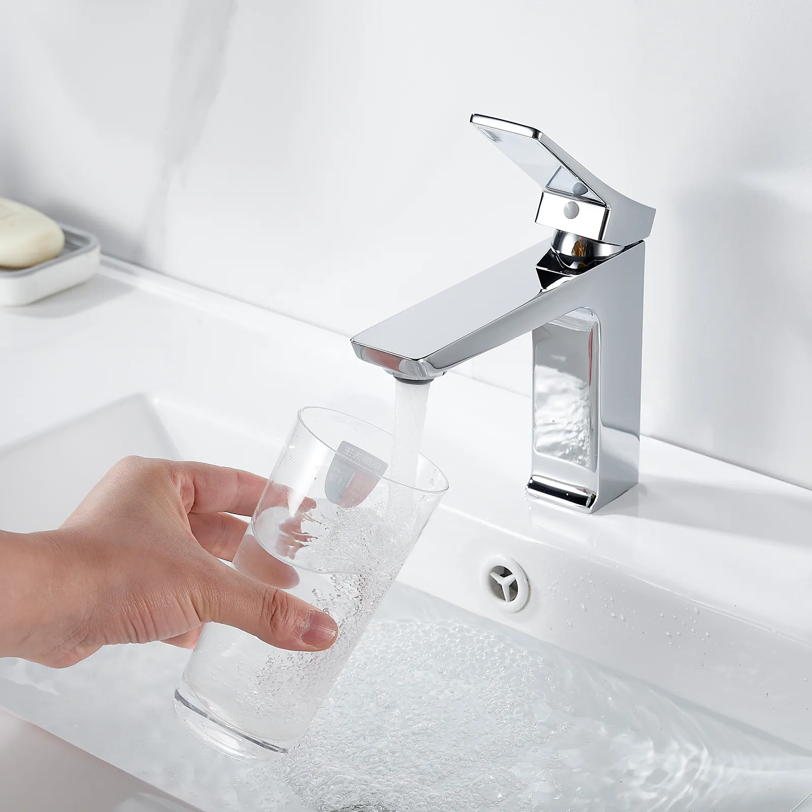 Смеситель для раковины Shevanik S4401, хром