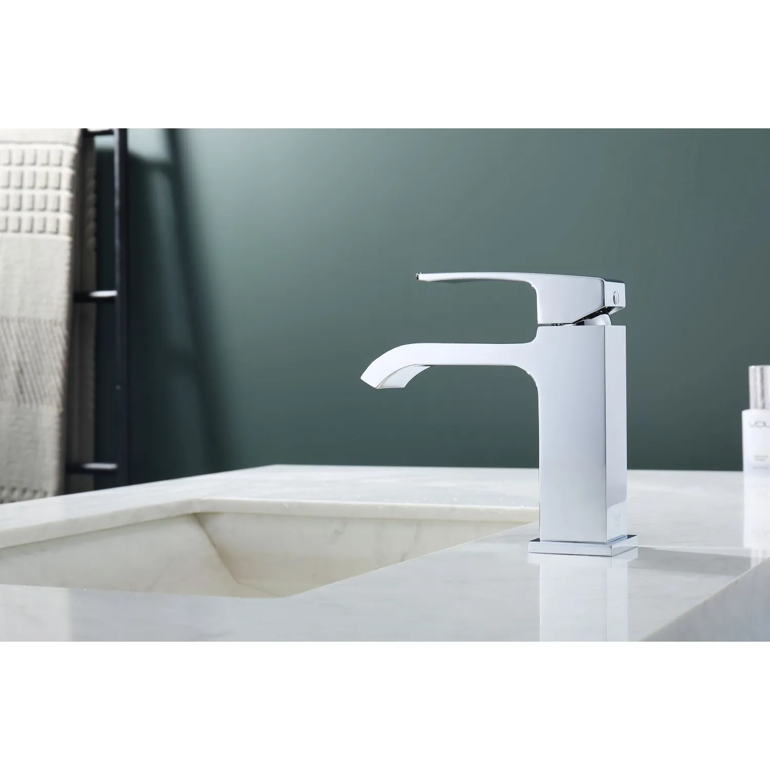 Смеситель Raglo для умывальника (R02.10)