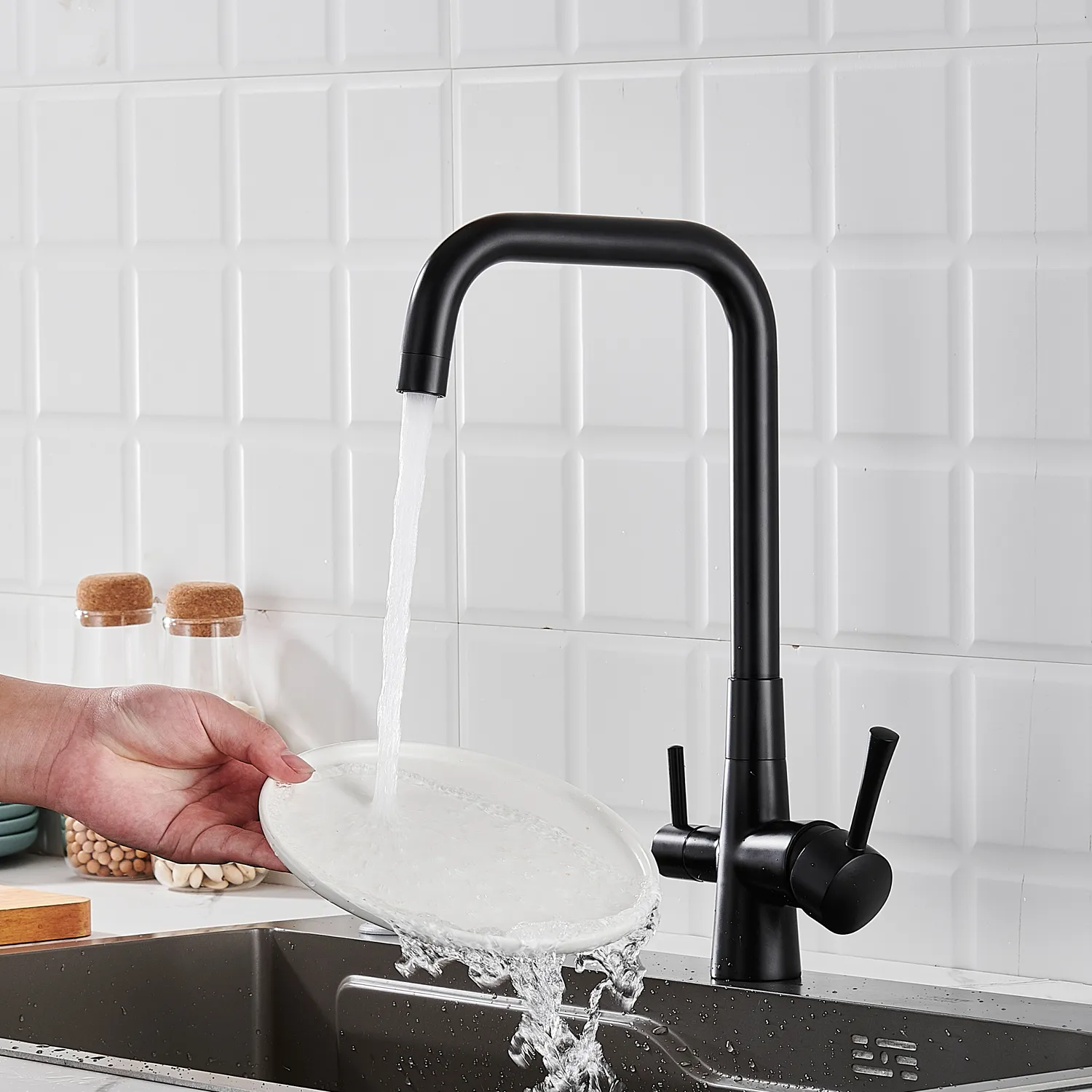 Смеситель для кухни с подключением фильтра Shevanik S528H, черный