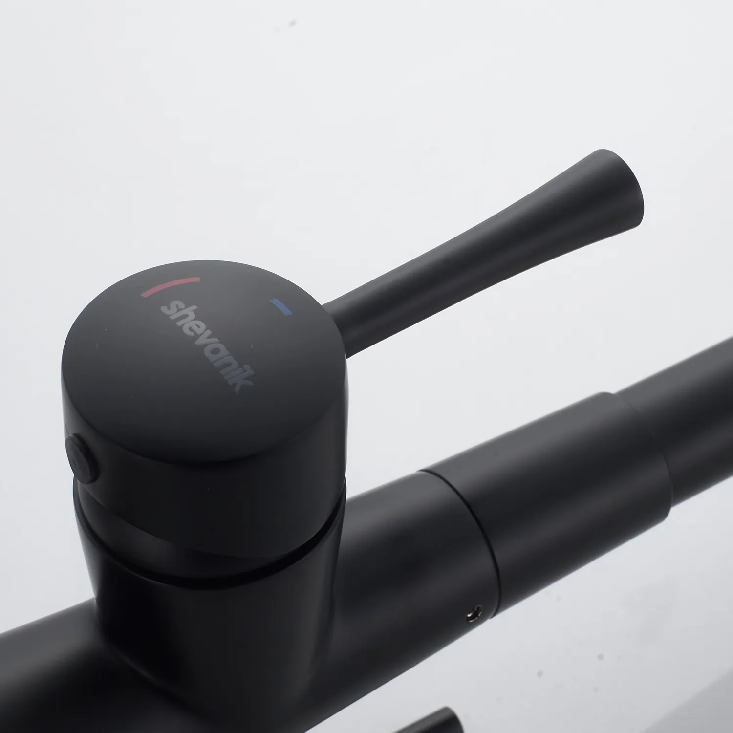 Смеситель для кухни с подключением фильтра Shevanik S428H, черный