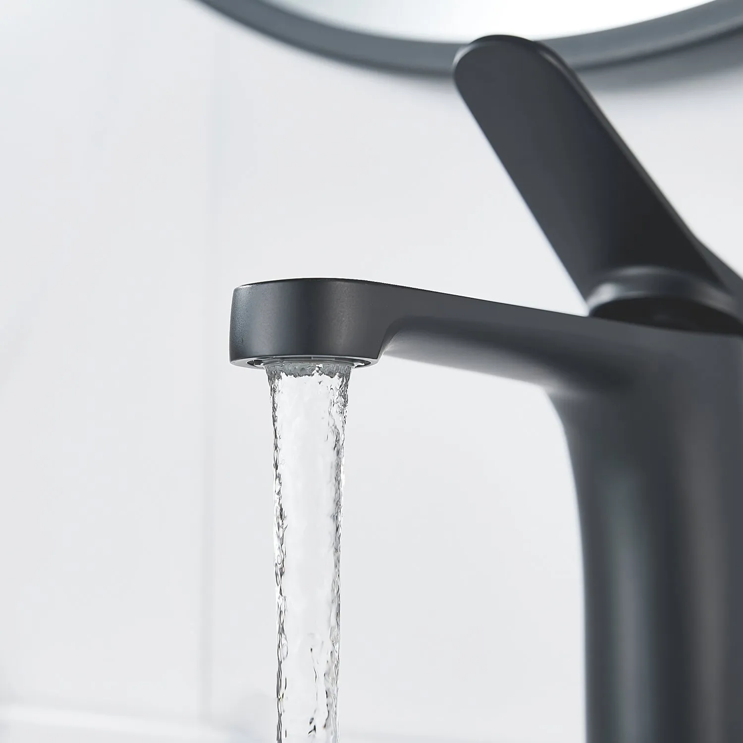 Смеситель для раковины Shevanik S6201H, черный