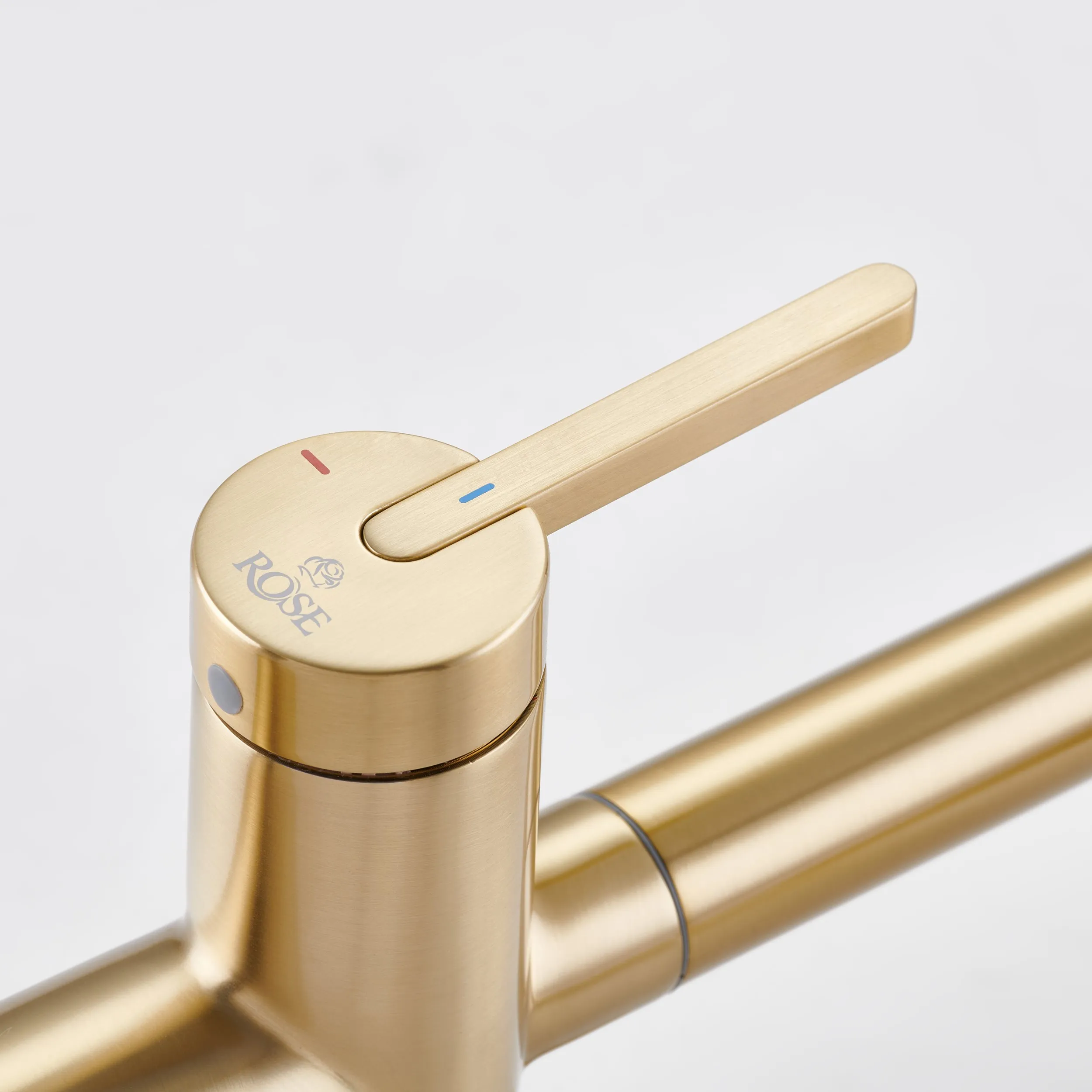 Смеситель для кухни с подключением фильтра для воды Rose R458G, золотой сатин