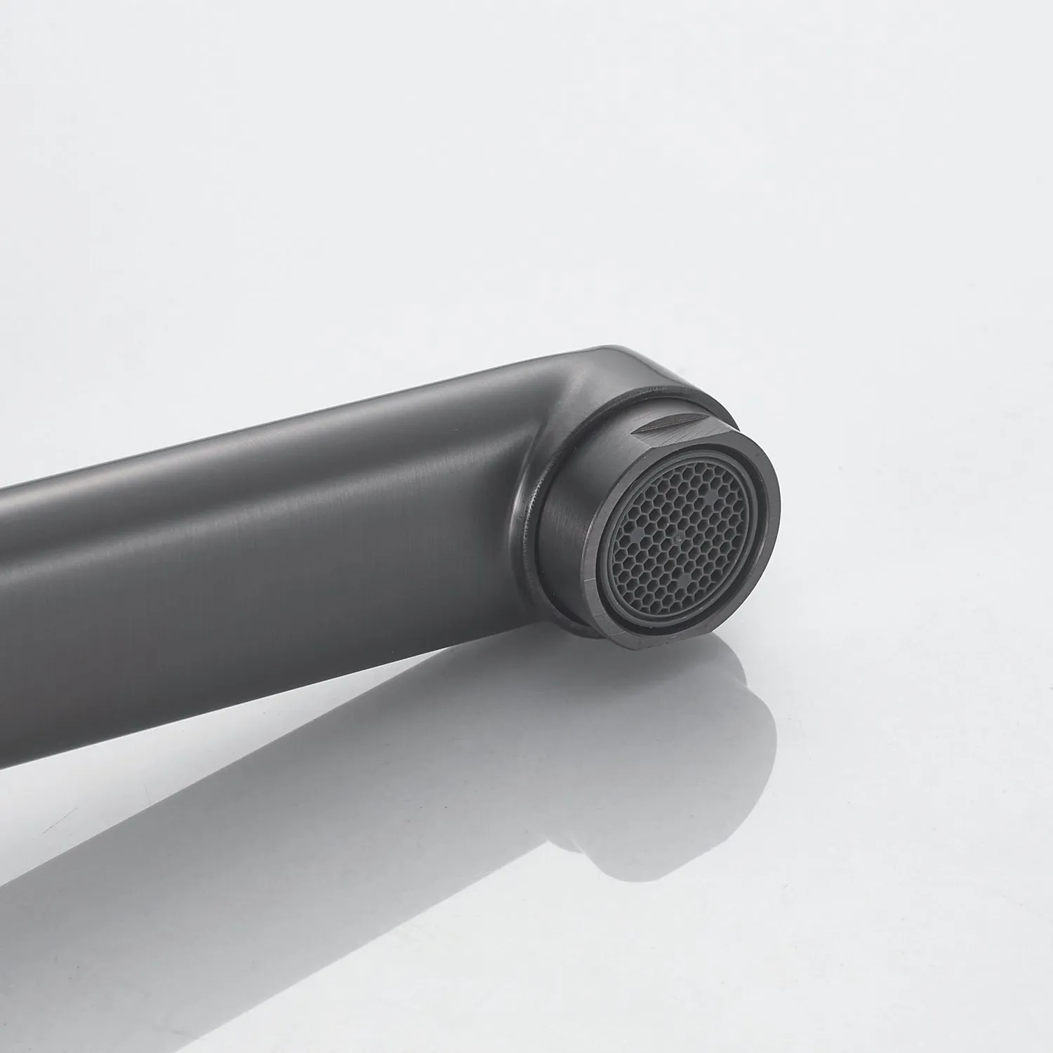 Смеситель для ванны Shevanik S9902T, оружейная сталь