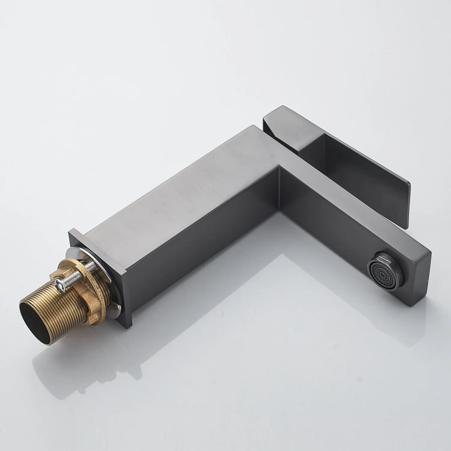 Смеситель для раковины Shevanik S7001T, оружейная сталь