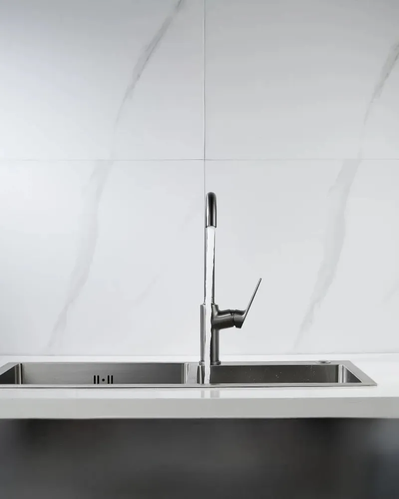 Смеситель для кухни Knotlor KN-61/GM, вороненая сталь