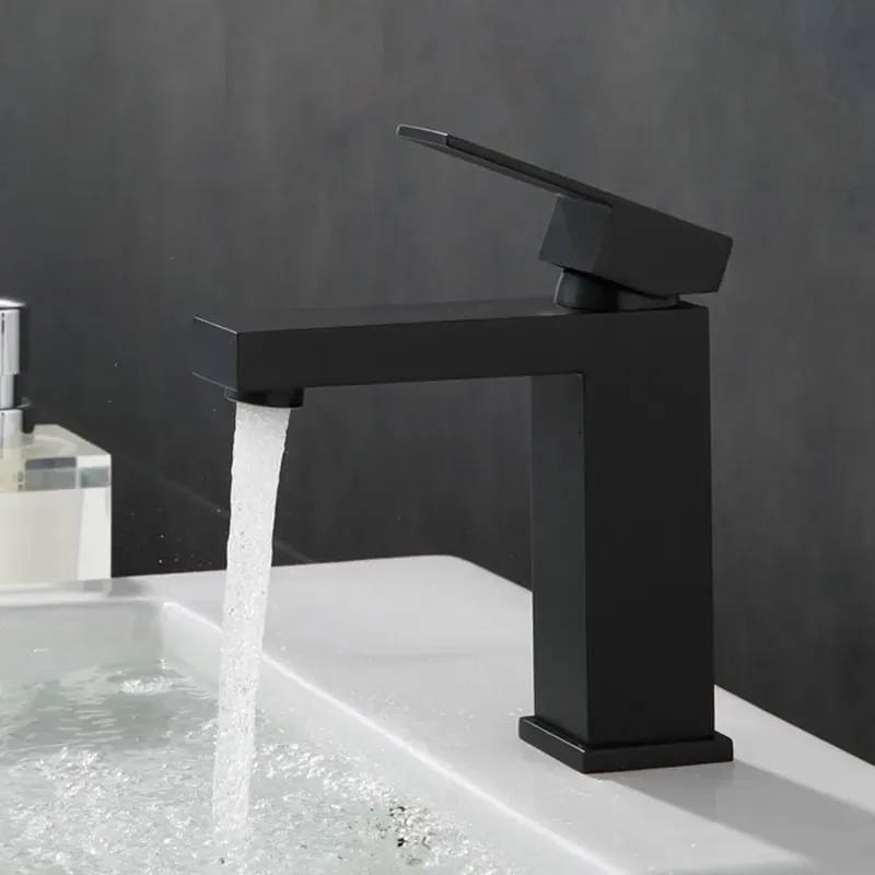 Смеситель для раковины Maretti Umbria Black UMB32RF51, черный