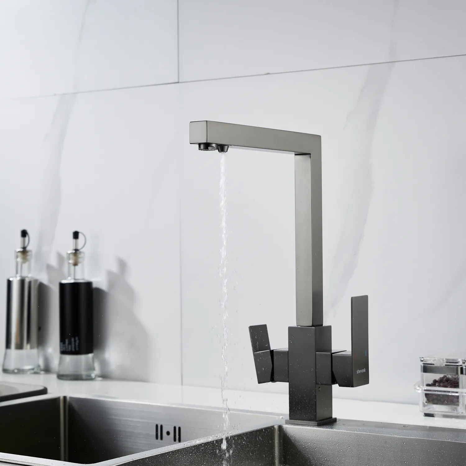 Смеситель для кухни с подключением фильтра Shevanik S148T, оружейная сталь