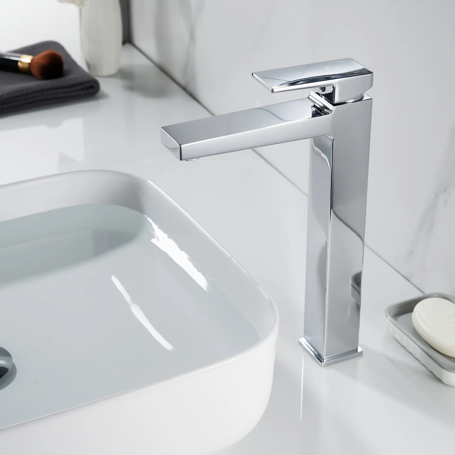 Смеситель для раковины высокий Rose R2811, хром