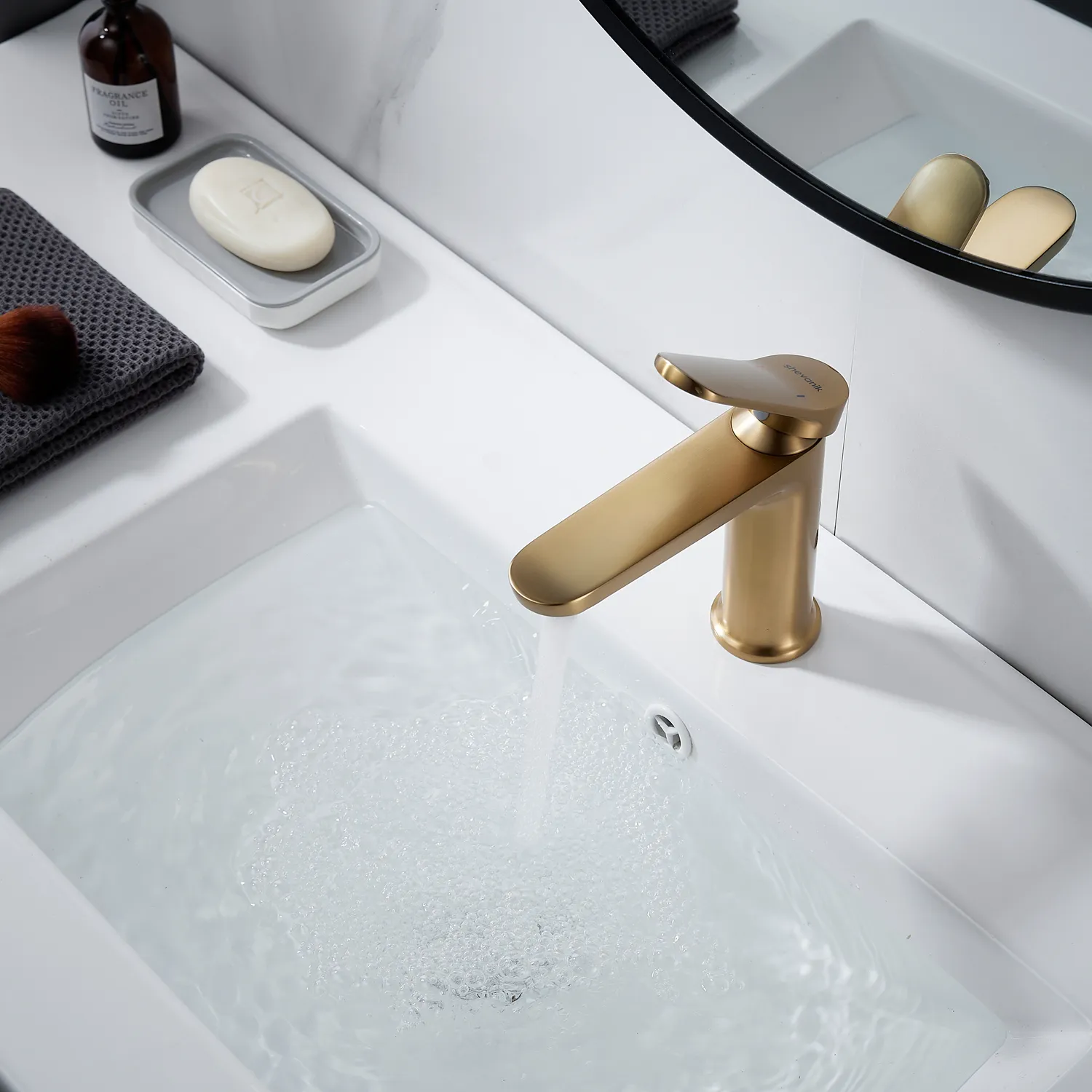 Смеситель для раковины Shevanik S4301G, золотой сатин