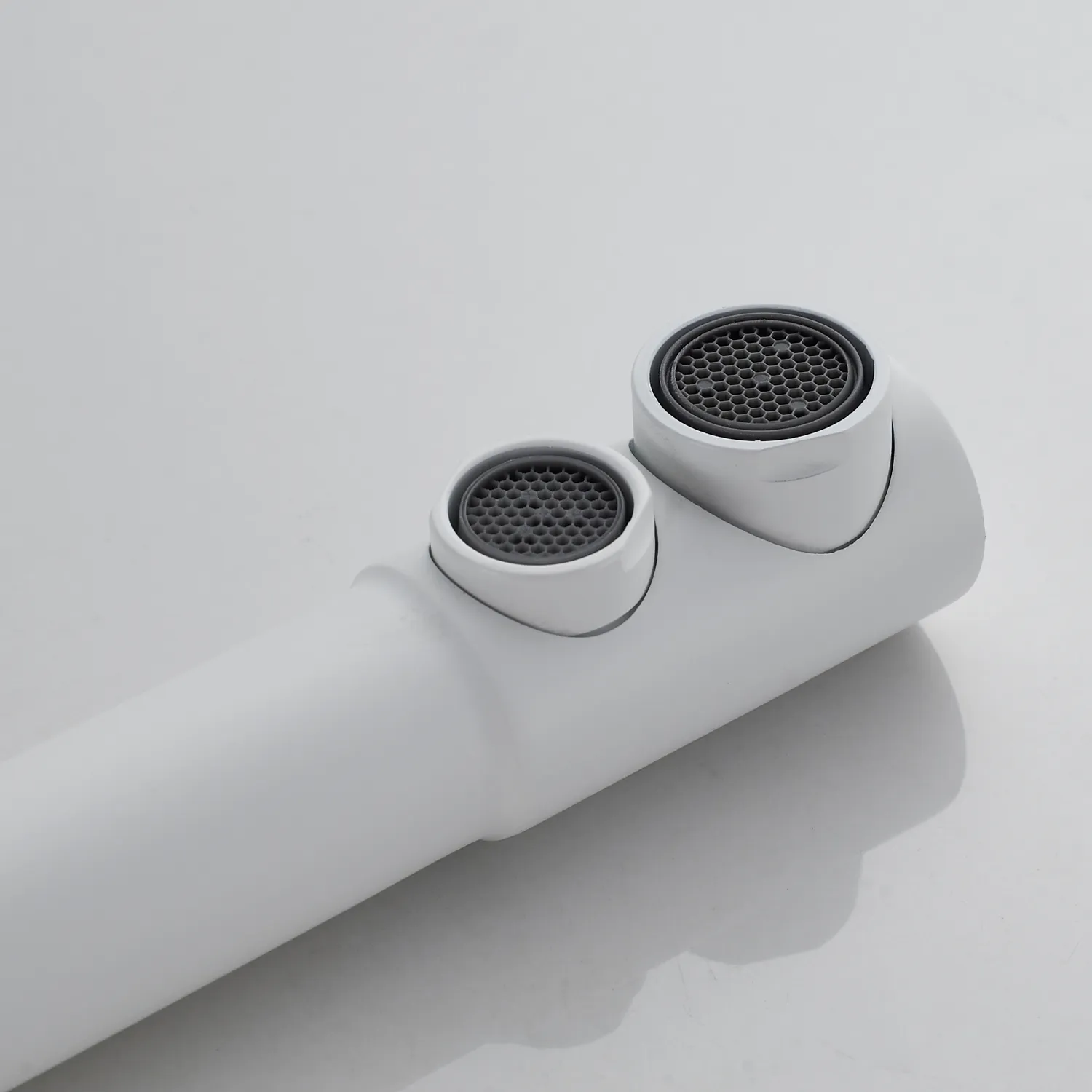 Смеситель для кухни с подключением фильтра Shevanik S248C, белый