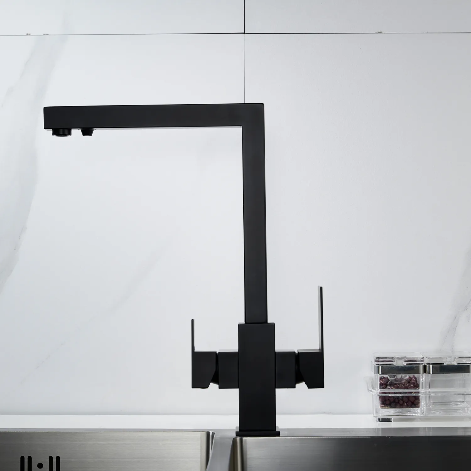 Смеситель для кухни с подключением фильтра Shevanik S148H, черный