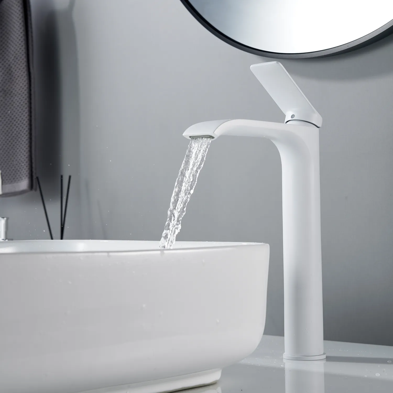 Смеситель для раковины высокий Shevanik S4111C, белый