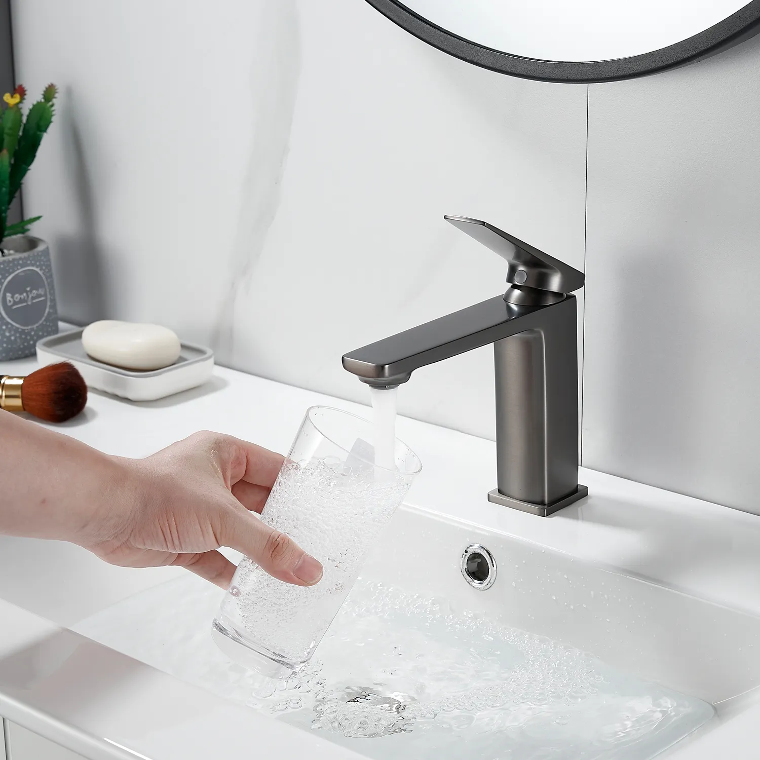 Смеситель для раковины Shevanik S8901T-1, оружейная сталь