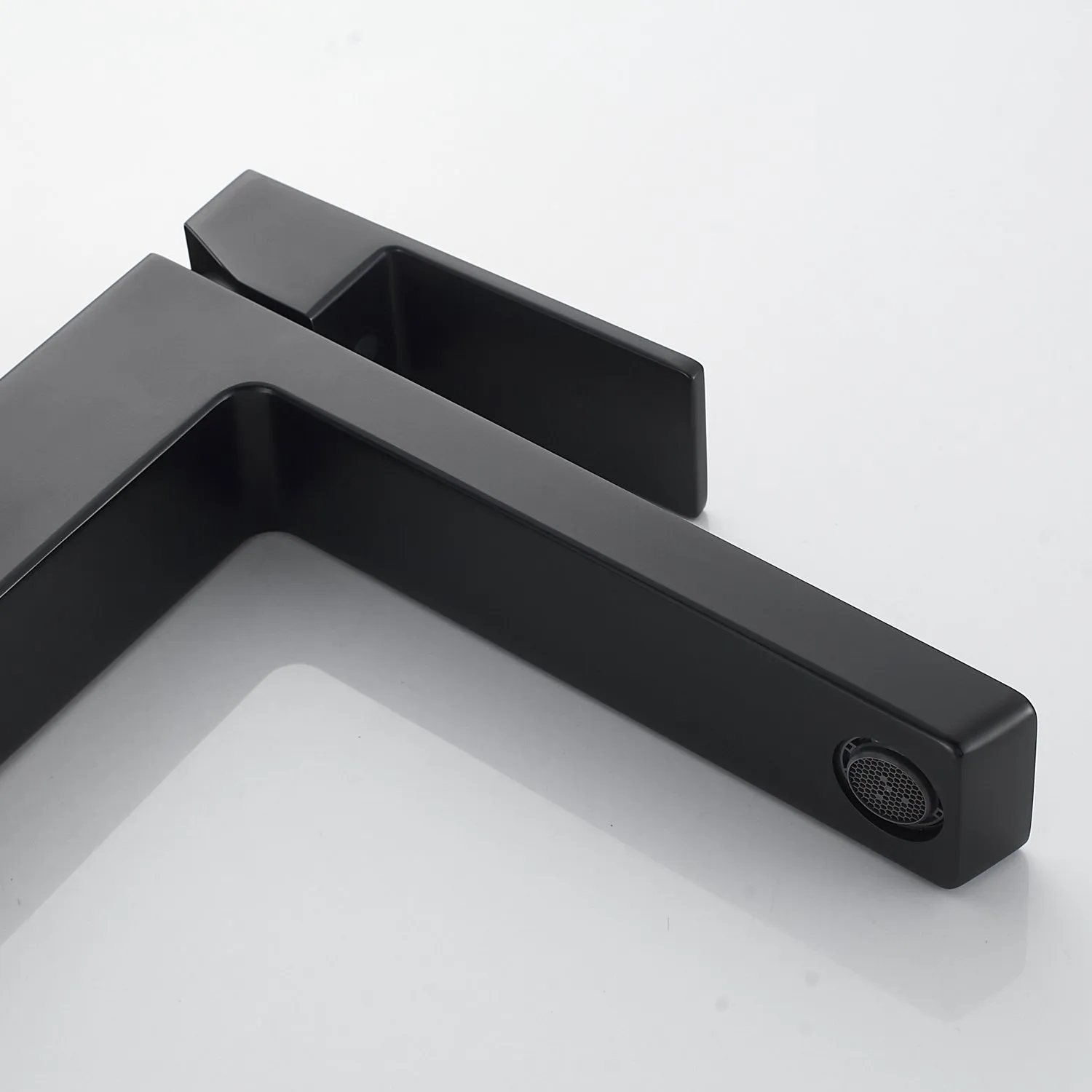 Смеситель для раковины высокий Rose R18H R1811H-1, черный