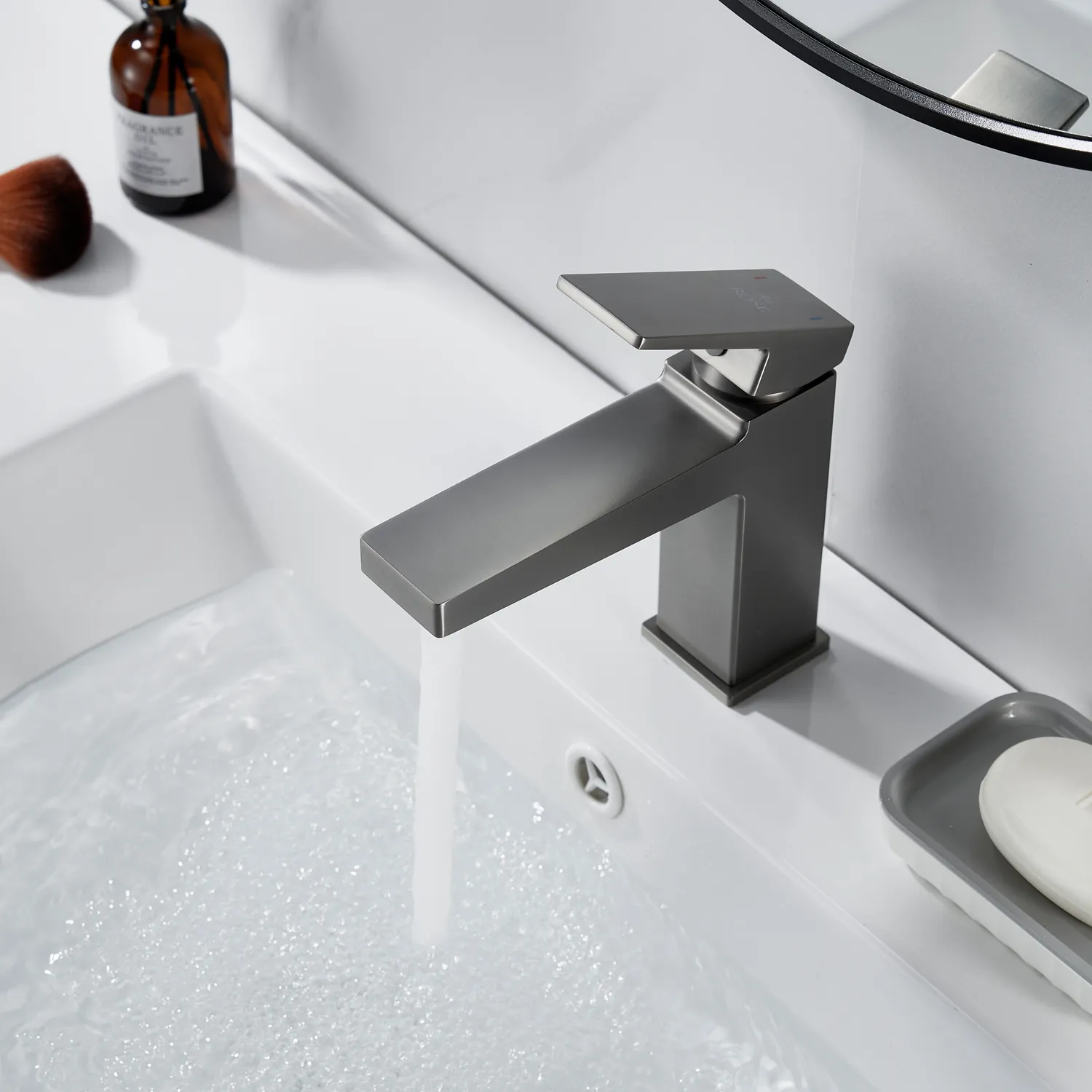 Смеситель для раковины Rose R2801T, оружейная сталь