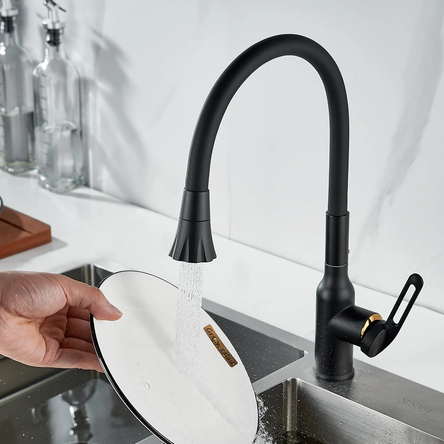 Смеситель для кухни с гибким изливом Raffine F303H-3, черный