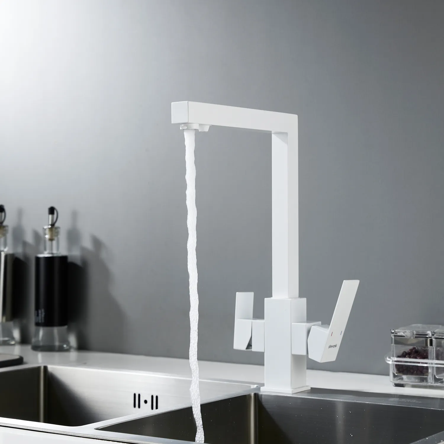 Смеситель для кухни с подключением фильтра Shevanik S148C, белый