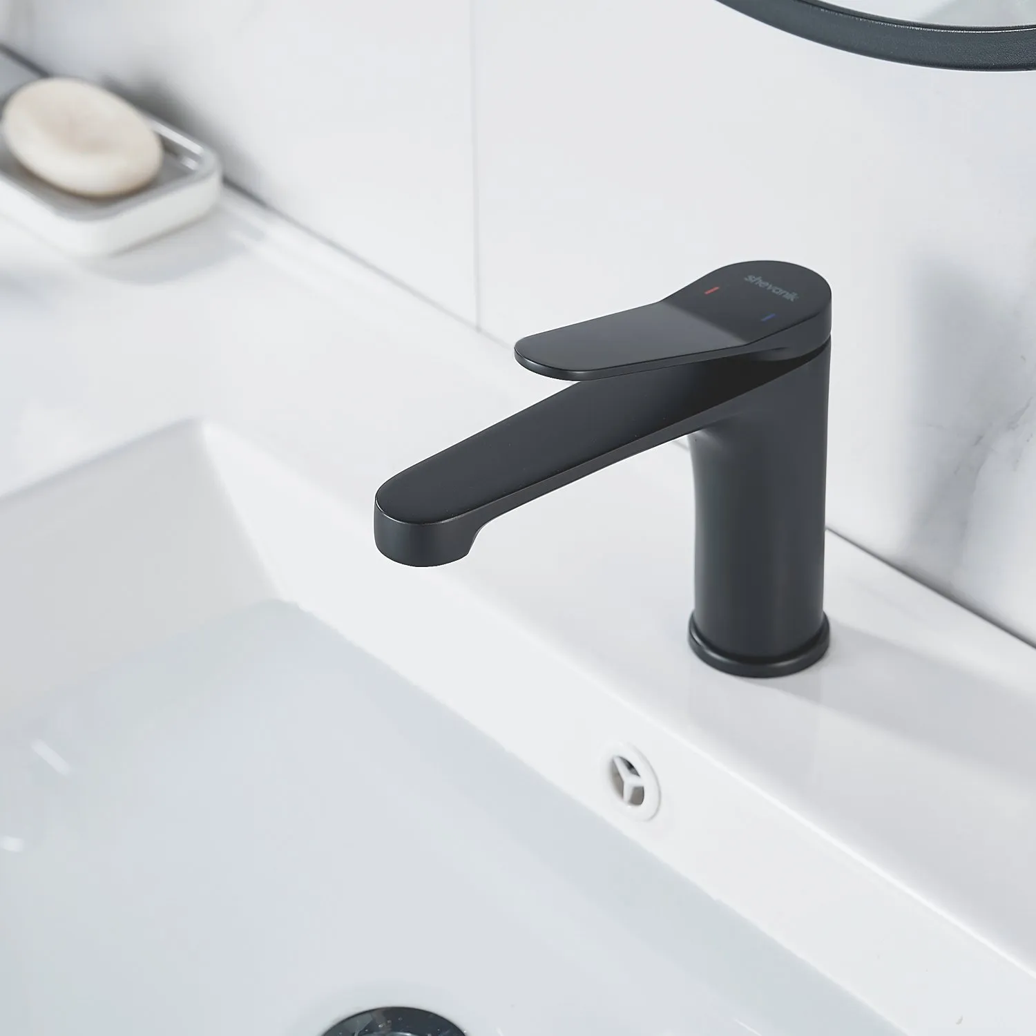 Смеситель для раковины Shevanik S6201H, черный