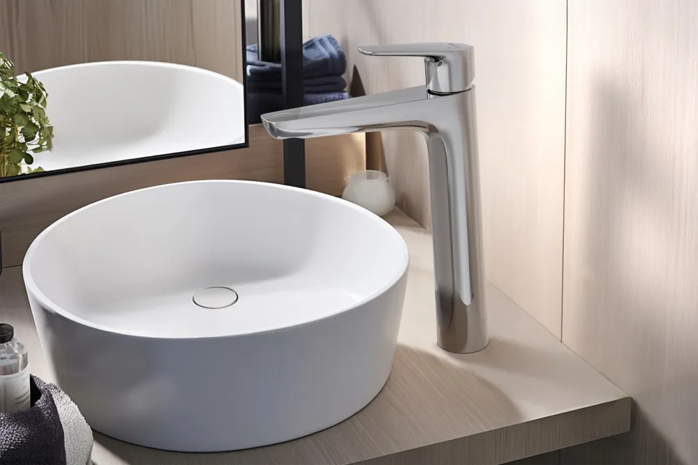 AQ1104CR БЕТТА смеситель для раковины 230, без донного клапана