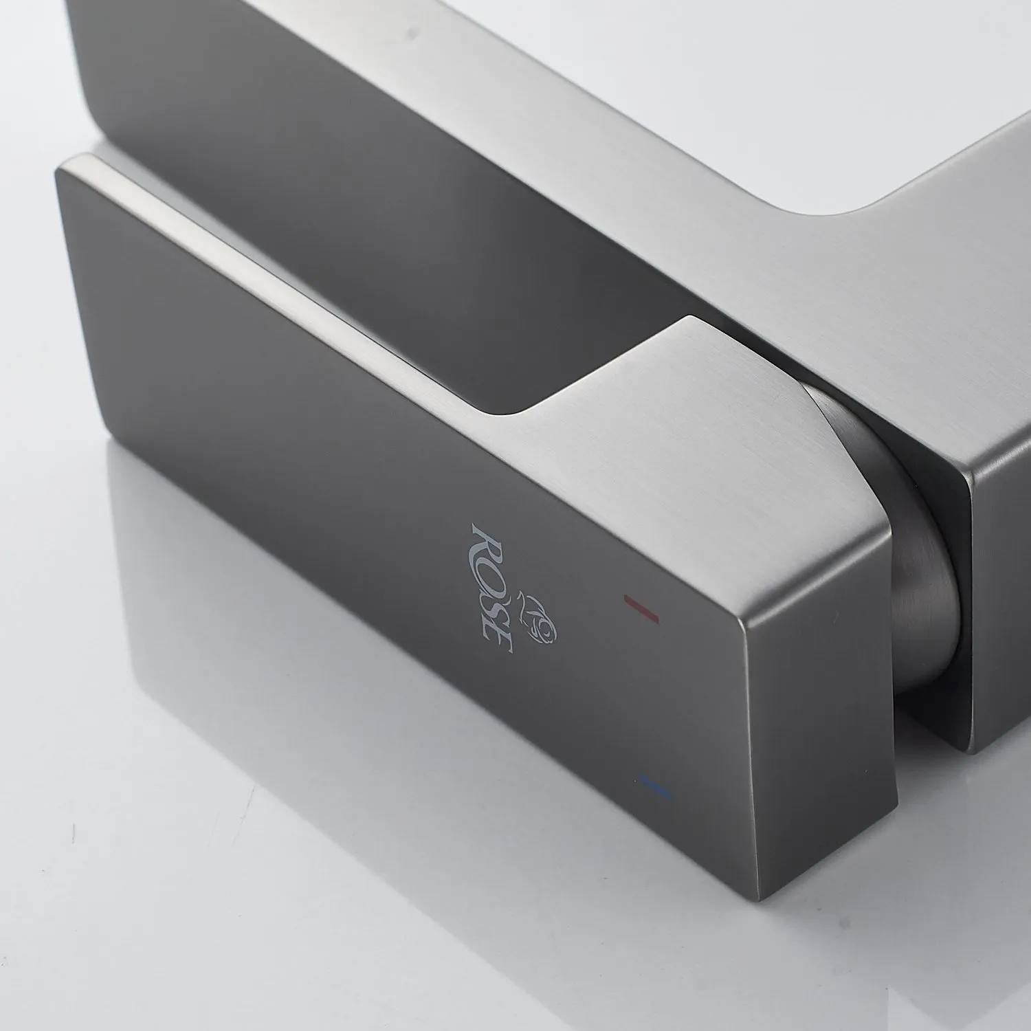 Смеситель для раковины Rose R1801T-1, оружейная сталь