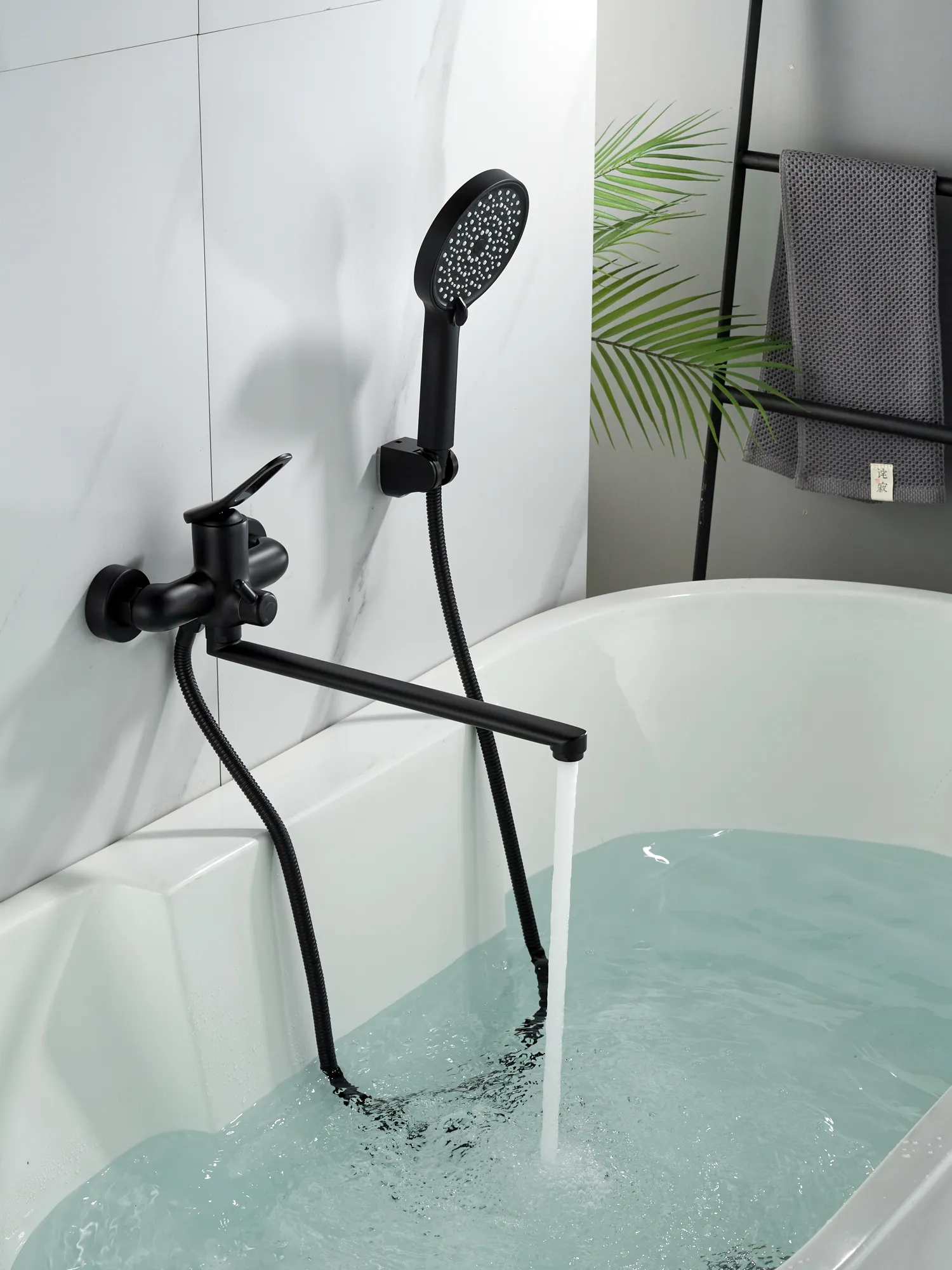 Смеситель для ванны Shevanik S4722H, черный