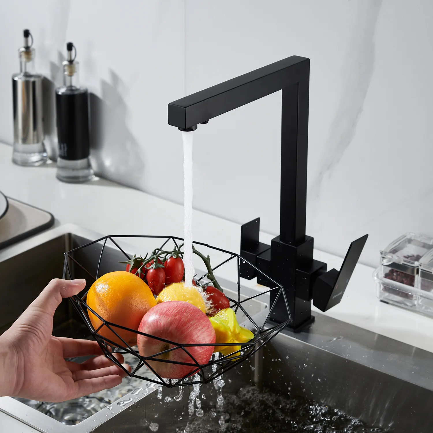 Смеситель для кухни с подключением фильтра Shevanik S148H, черный