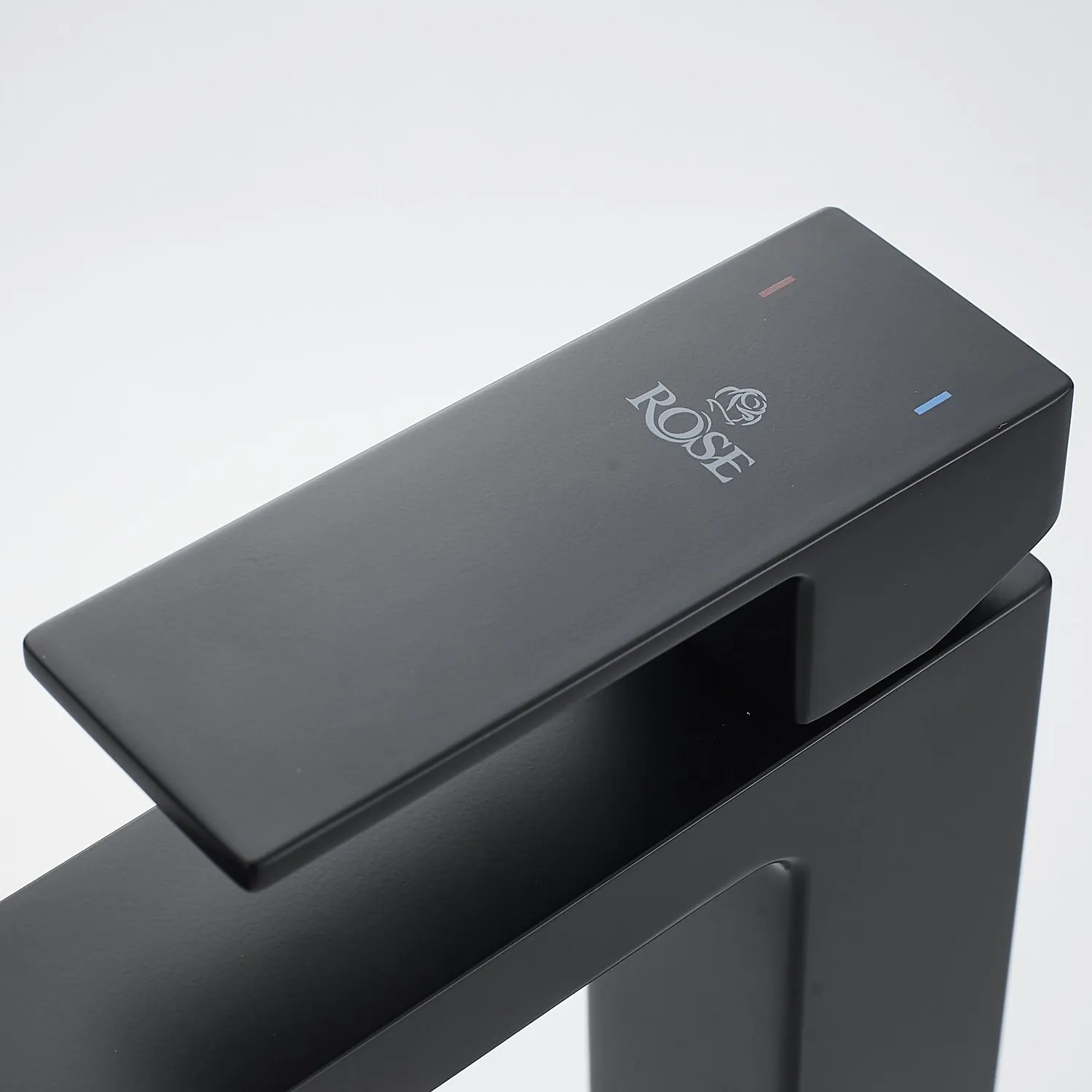 Смеситель для раковины Rose R1801H-1, черный