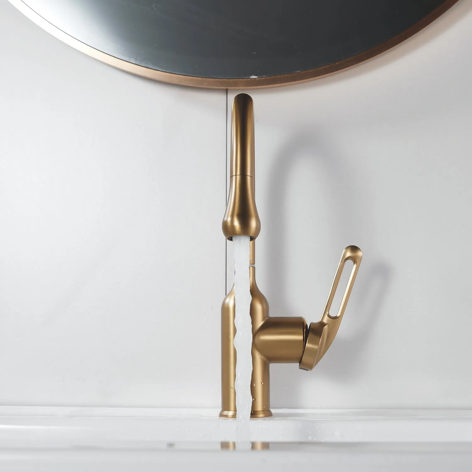 Смеситель для раковины Raffine F101G, золотой сатин