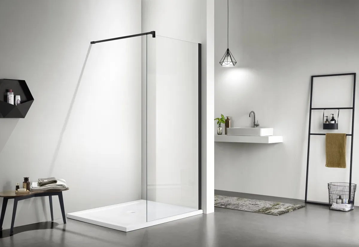 AQ WIW 11020BL Душевая перегородка Walk in с держателем 1100x2000 профиль черный, стекло прозрачное