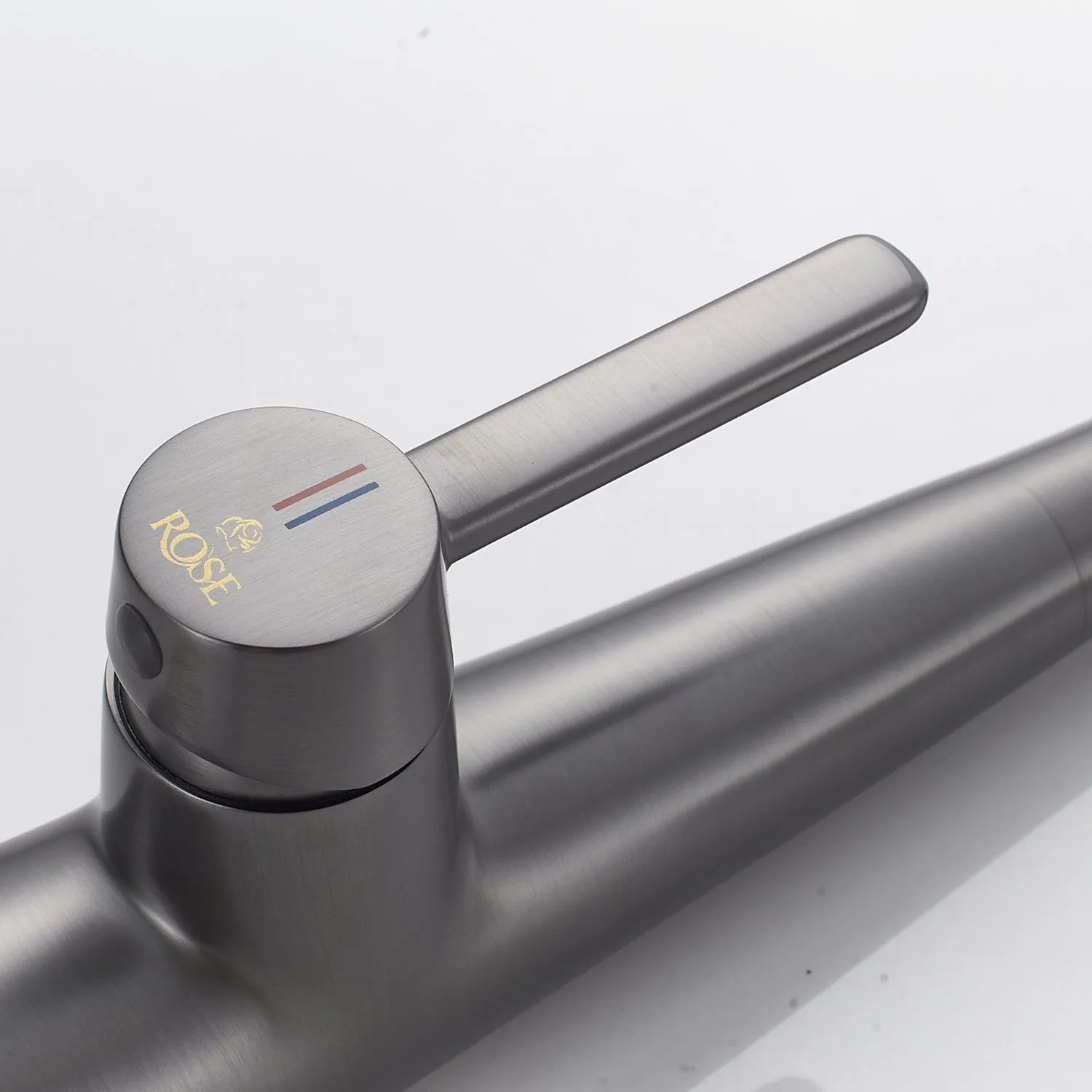 Смеситель для кухни с гибким изливом и режимом "душ" Rose R213T, оружейная сталь