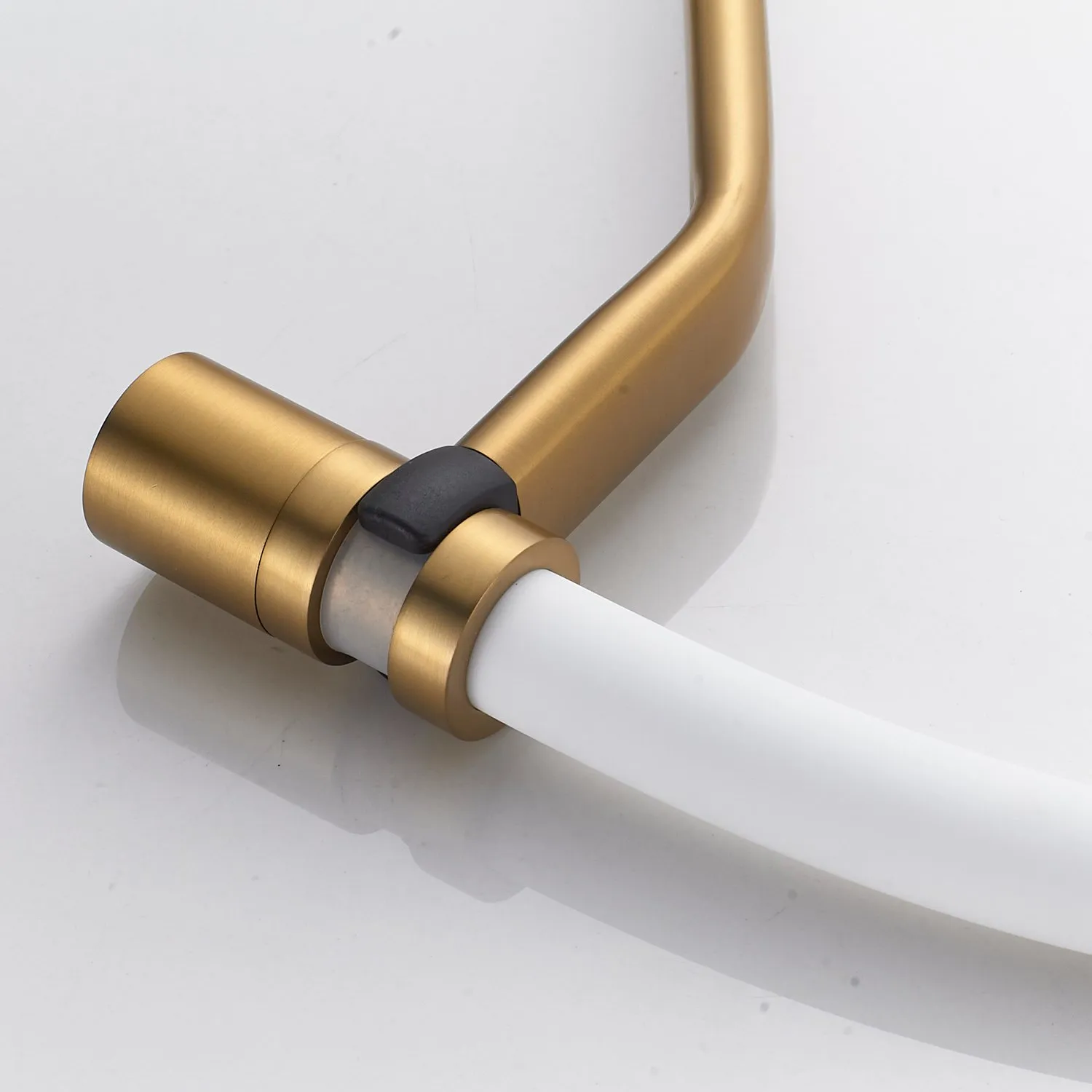 Смеситель для кухни с гибким изливом Shevanik S343G-1, золотой сатин