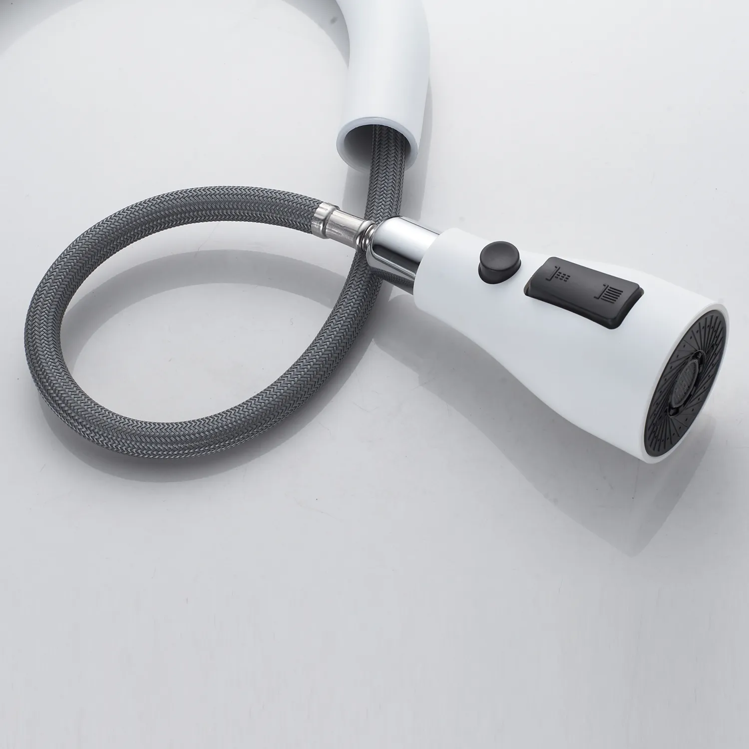 Смеситель для кухни с выдвижным изливом Shevanik S363C, белый