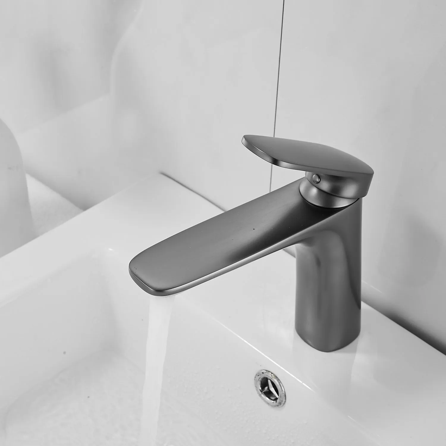 Смеситель для раковины Raffine F0185T, оружейная сталь