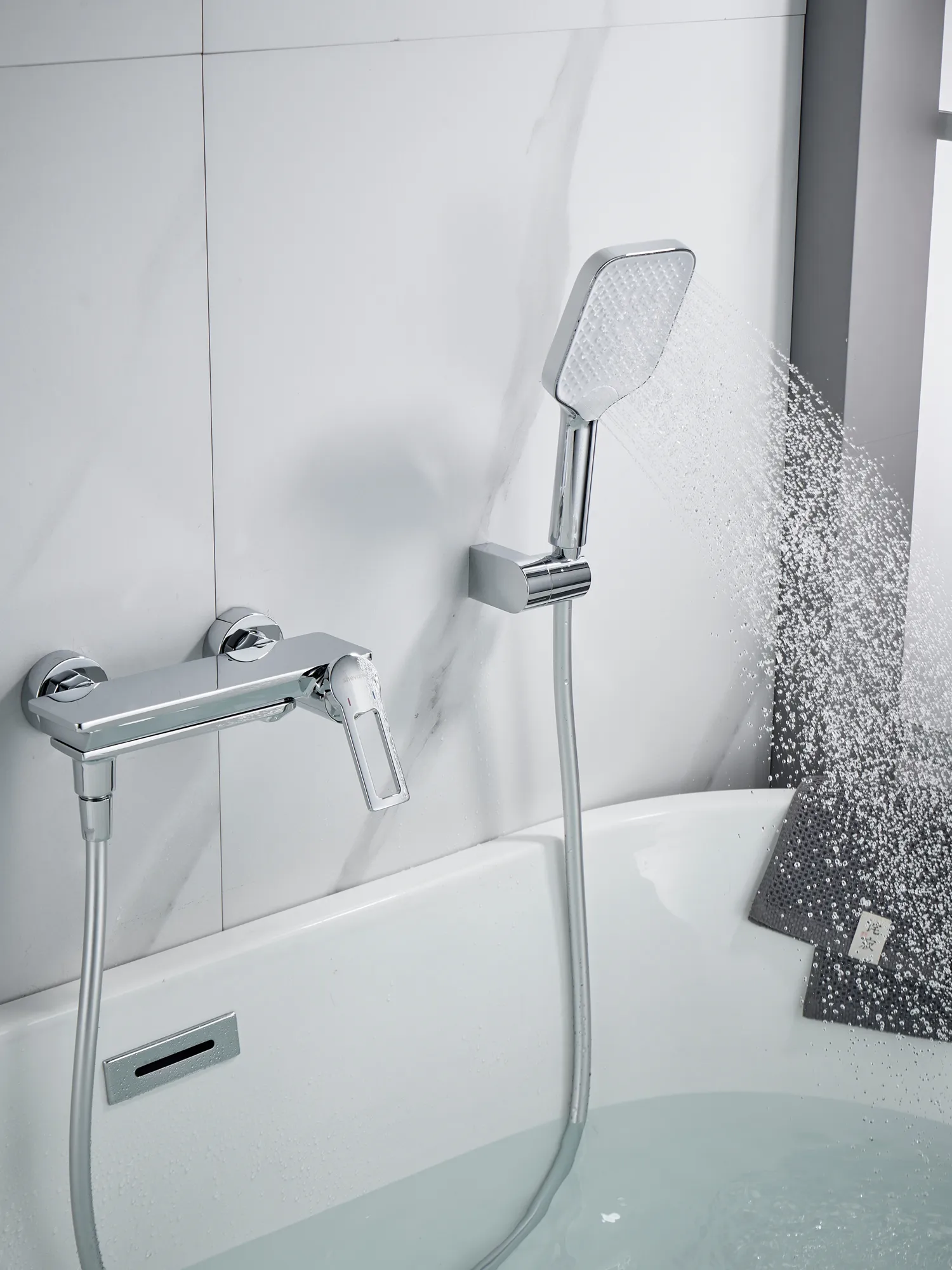 Смеситель для ванны Shevanik S4852, хром