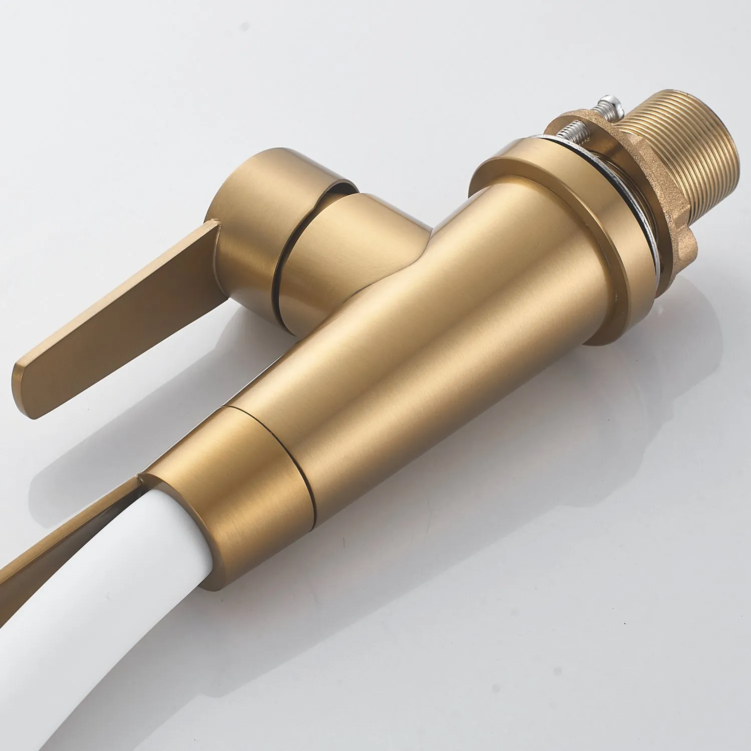 Смеситель для кухни с гибким изливом и режимом "душ" Shevanik S943G-1, золотой сатин