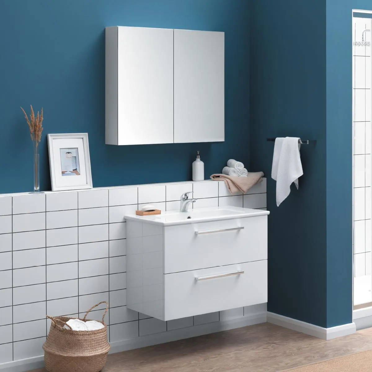 Тумба с раковиной подвесная Dreja Gio 60 см, белый