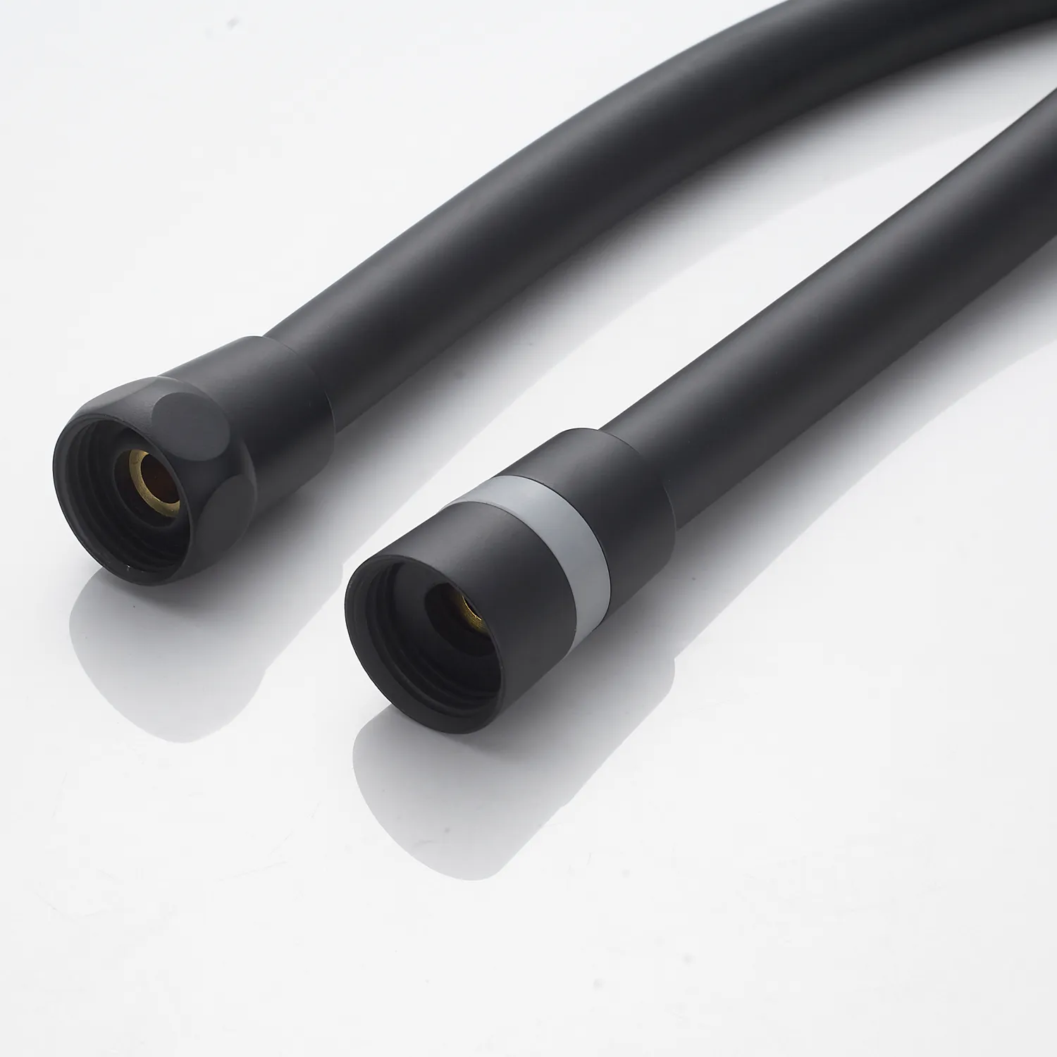 Шланг для душа Shevanik SE54-15 (150 см), черный