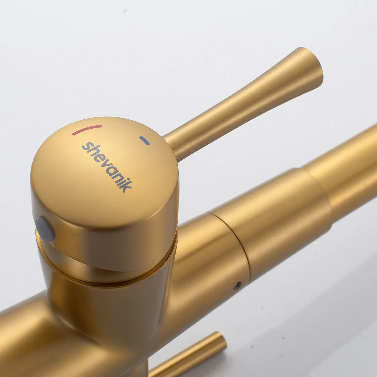 Смеситель для кухни с подключением фильтра Shevanik S528G, золотой сатин