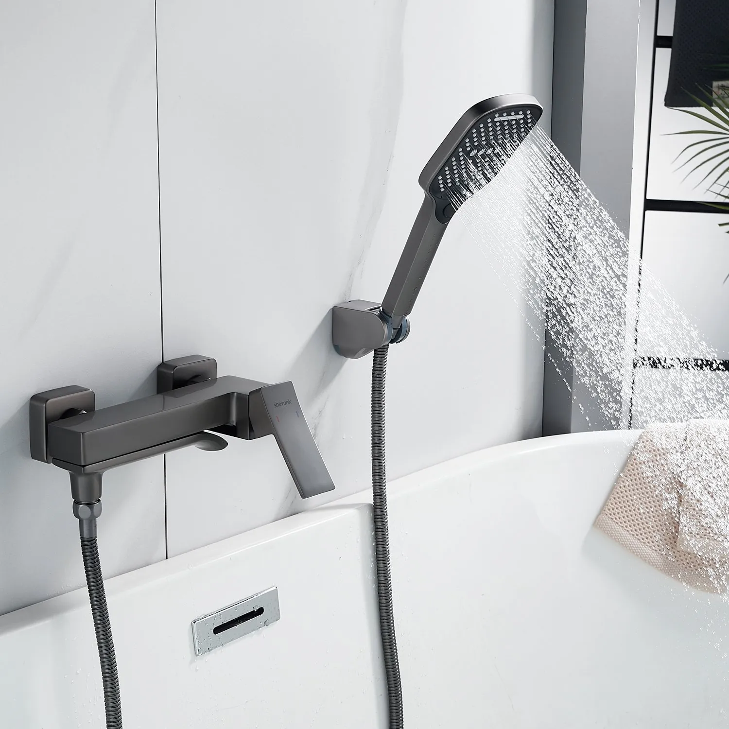 Смеситель для ванны Shevanik S4002T, оружейная сталь